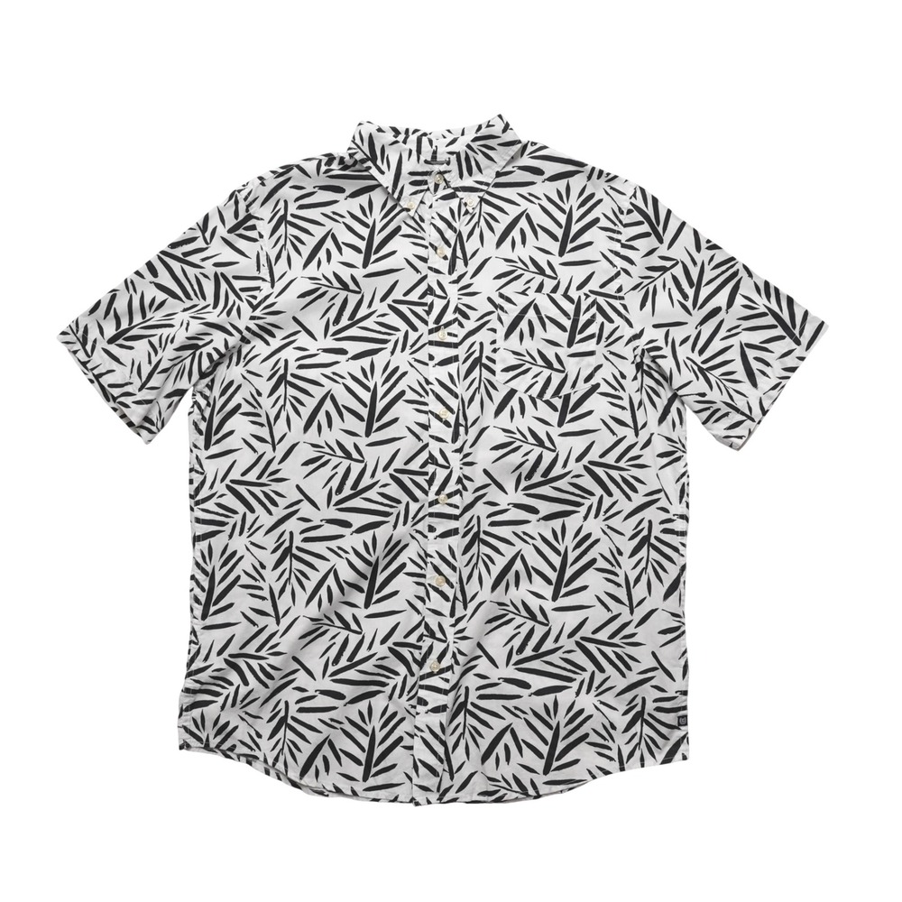 Chaps Short Sleeve Button Down‎ Men Large White Black Palm Leaf Print Cotton